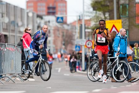 ROTTERDAM, THE NETHERLANDS - APRIL 11 : Annual Fortis Rotterdam Marathon. Runners on the city streets on April 11, 2010 in Rotterdamのeditorial素材