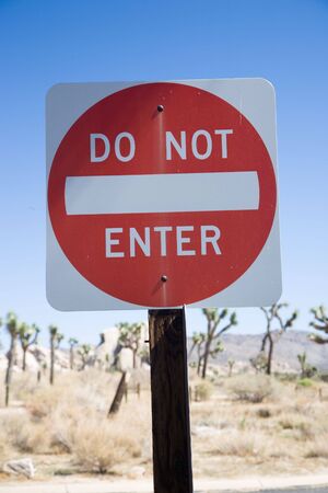 Road sign DO NOT ENTERの写真素材