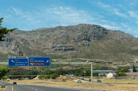 Westlake, Cape Town, South Africa. Dec 2019. The M3 motorway from Cape Town to Muizenberg at junction  23 for Muizenberg and Noordhoek.のeditorial素材