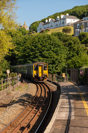 St. Ives, Cornwall, England, UK. 2022. Branch line passenger train arriving at St Ives station from St Erth. The St Ives Bay Line.のeditorial素材