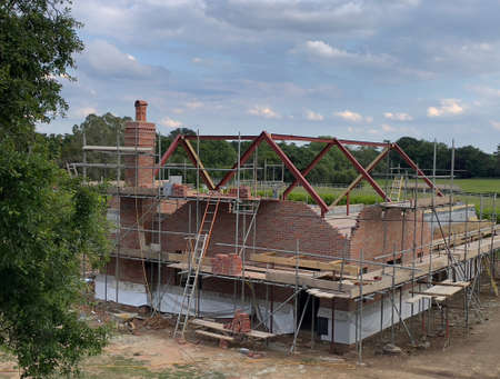 England, UK. 2022. Large house under construction in the English countryside. UK.の写真素材