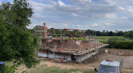 England, UK. 2022. Large house under construction in the English countryside. UK.の写真素材