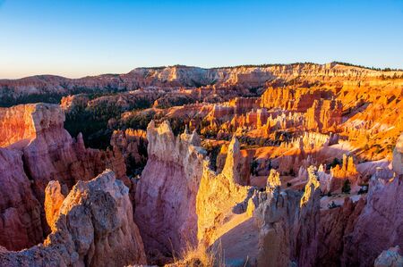 Sunrise in bryce canyon national park, utah, usaの写真素材