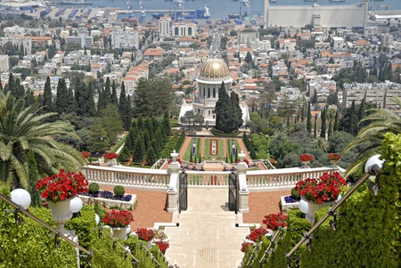 Ornamental garden of the Baha'i Temple in Haifa, Israel.This temple in Haifa houses the tomb of the Bab, the herald of Bahaulla (1817-1892) - the central figure of the Baha'ifaith and is world center of this religion.の写真素材