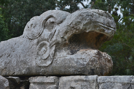 Head of Sacred SnakeMayan archeological site of Chichen Itza, Yucatan, Mexico.の写真素材