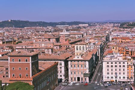 Panoramic view of City of Rome from the roof of Altar of the Fatherland, Italyのeditorial素材