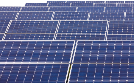 Power plant using renewable solar energy, front