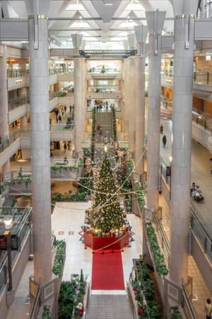 Yokohama, Japan - 12.09.2022: Christmas tree in the shopping mall of Yokohama Landmark Towerのeditorial素材