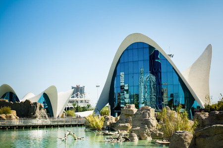 VALENCIA, SPAIN - OCTOBER 2, 2015: Largest oceanographic aquarium in Europe in City of Arts and Sciences (Ciudad de las Artes y las Ciencias)のeditorial素材