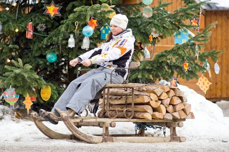 Image of Happy women at the Christmasâeve market in Salsburg-Hellbrunn, Austria.の写真素材