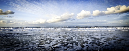 sardinian sea winter dramatic waves ecologyの写真素材