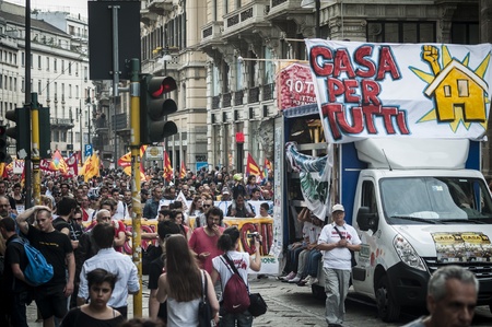MILAN, ITALY - MARCH, 31 2012: occupy piazza affari manifestationのeditorial素材