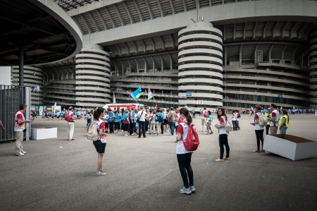 MILAN, ITALY - JUNE 1  Pope Benedict XVI in Milan JUNE 1, 2012  Pilgrims arrive in Milan from all around the world for the Pope Benedict XVI s visitのeditorial素材