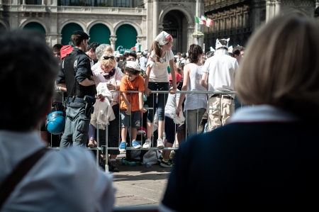 MILAN, ITALY - JUNE 1  Pope Benedict XVI in Milan JUNE 1, 2012  Pilgrims arrive in Milan from all around the world for the Pope Benedict XVI s visitのeditorial素材