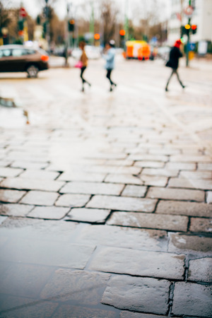 blurred city and people urban scene backgroundの写真素材