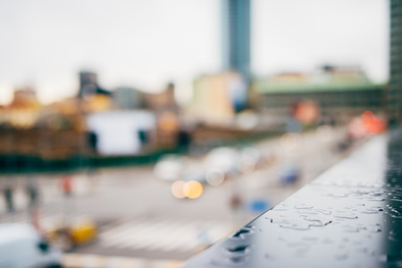 blurred city and people urban scene backgroundの写真素材