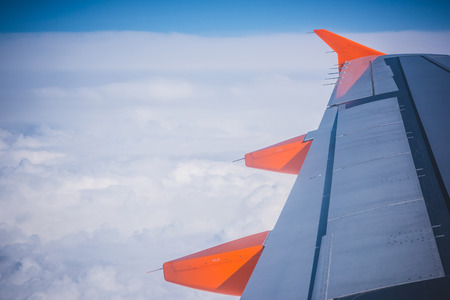 Wing aircraft in altitude during flight