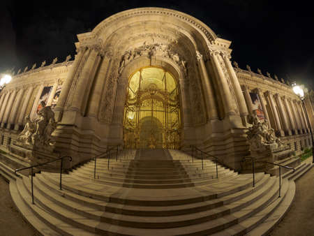 Paris, France - March 19 2019. 
The Petit Palais (small palace) is an art museum in the 8th...