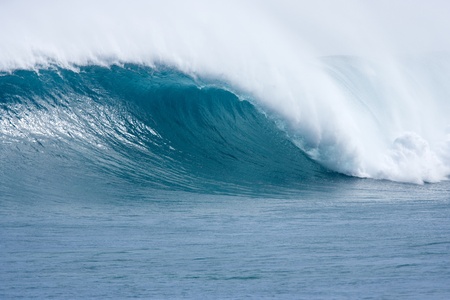 big blue hollow wave with offshore wind breaking at gnaraloo on the desert west coast of australiaの写真素材