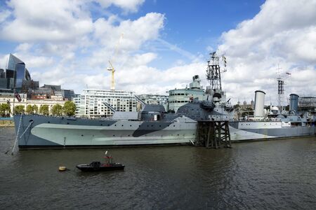 HMS Belfast cruiser on River Thames in London city in 19. September 2018. (United Kingdom)のeditorial素材