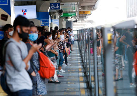 Thai people use the BTS to go to work.After there was no new person infected with the corona virus