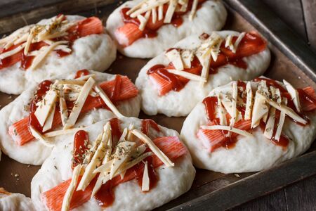 yeast Dough mini pizza prepare for bakeの写真素材