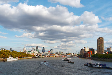Big cloudscape over River Thames and Blackfriars Bridge, Londonの写真素材
