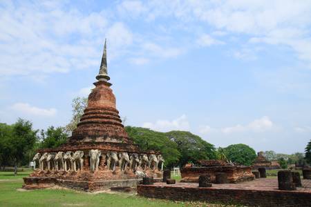 Wat Chang Lom in sukhothai unescoの写真素材