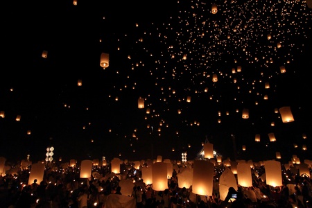 Floating lantern Festival in Chiangmai, Thailandの写真素材
