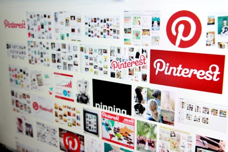 Pinterest in serach engine on a computer screen のeditorial素材