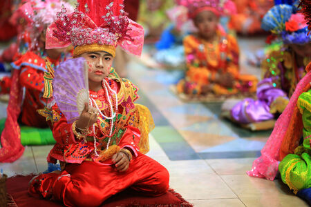 CHIANGMAI, THAILAND-MARCH 30:Poi Sang Long festival, Traditional annual ceremony of unidentified boys to become novice monk on March 30,2014 in Chiangmai, Thailand.のeditorial素材