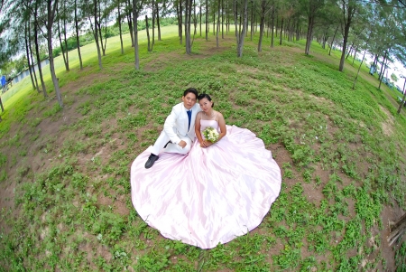 A portrait of the beautiful Couple in wedding dressの写真素材