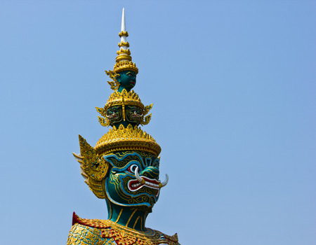 For a giant of Wat Pho Many people have heard the legend, Tian origin. A mouth like that Tian Tian the area as open space. As a result of the struggle of "Giant Temple" and "Giant Wat Pho" with "Giant Buddha Temple" is try to stop people from quarreling.のeditorial素材