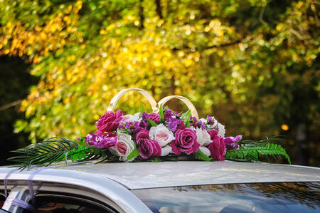 Wedding decorations on the roof of the carの写真素材