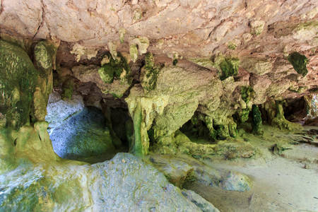 Little cave under the mountain at Railay Beach, Krabi, Thailandの写真素材