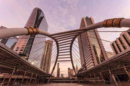 Sky walk architecture like a spider for passengerのeditorial素材