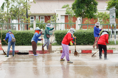 Thai people cleaning the roadのeditorial素材