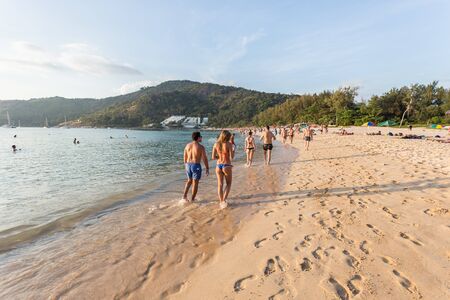 PHUKET, THAILAND - JANUARY 7 : The unidentified people are relax at Nai Harn beach on January 7, 2016 in Phuket, Thailand. Nai Harn is one of beautiful beach in south of Phuket island.のeditorial素材