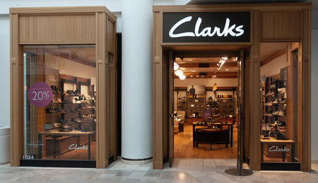 Scottsdale,Az/USA 10.31.18: Clarks, is a British-based, international shoe manufacturer & retailer. It was founded in 1825 by brothers Cyrus & James Clark in England.のeditorial素材