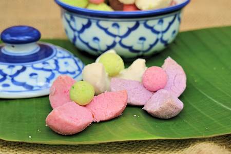 Thai Shortbread Cookies (Khanom Kleeb Lamduan)の写真素材