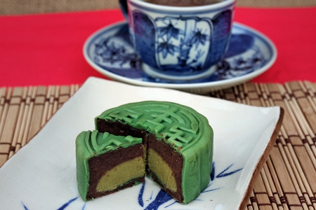 Matcha & Red Bean Mooncakes  ,  autumn festival foodsの写真素材