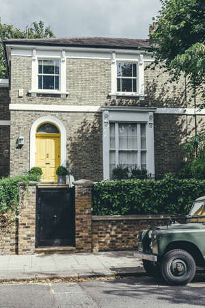 London/UK-30/7/18: traditional English terraced house in St John's Wood, City of Westminster. St John's Wood is an affluent neighborhood, the fifth most expensive in London according to Forbesのeditorial素材