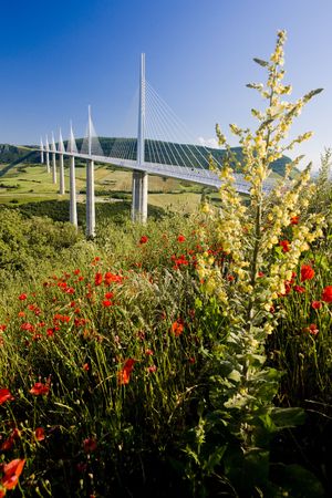 Millau Viaduct, Aveyron Département, Franceのeditorial素材