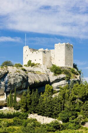 ruins of castle, Vaison-la-Romaine, Provence, Franceの写真素材