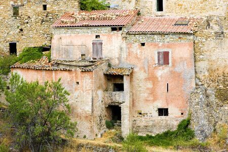 Ongles, Provence, Franceの写真素材