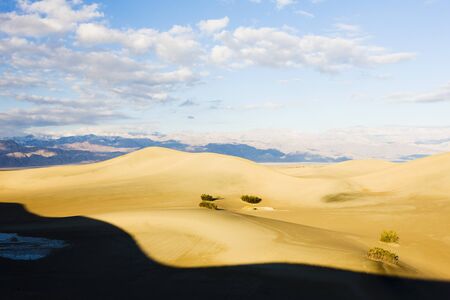 Stovepipe Wells sand dunes, Death Valley National Park, California, USAの写真素材