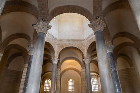 Santa Sofia Church (Chiesa di Santa Sofia), UNESCO World Heritage Site, Benevento, Campania, Italyのeditorial素材