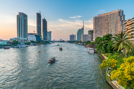 BANGKOK, THAILAND - Apr. 20, 2018 : Chaopraya river is the major river in Thailand. It flows through Bangkok and then into the Gulf of Thailand.のeditorial素材