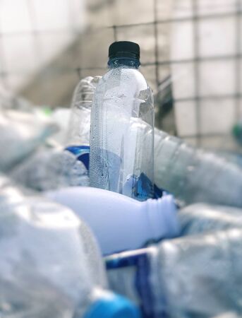 Plastic bottles that are thrown into the trash to wait for