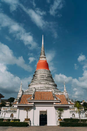 Phra Samut Chedi, with blue skies in Pak Nam, Samut Prakan, Thailand.の写真素材